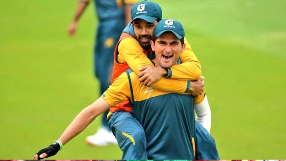 পাকিস্তানে অধিনায়ক পরিবর্তনের গুঞ্জন