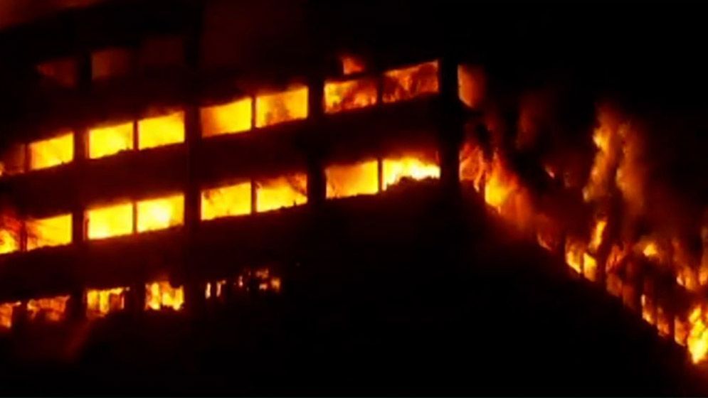 আবারও বড় অগ্নিকাণ্ড
