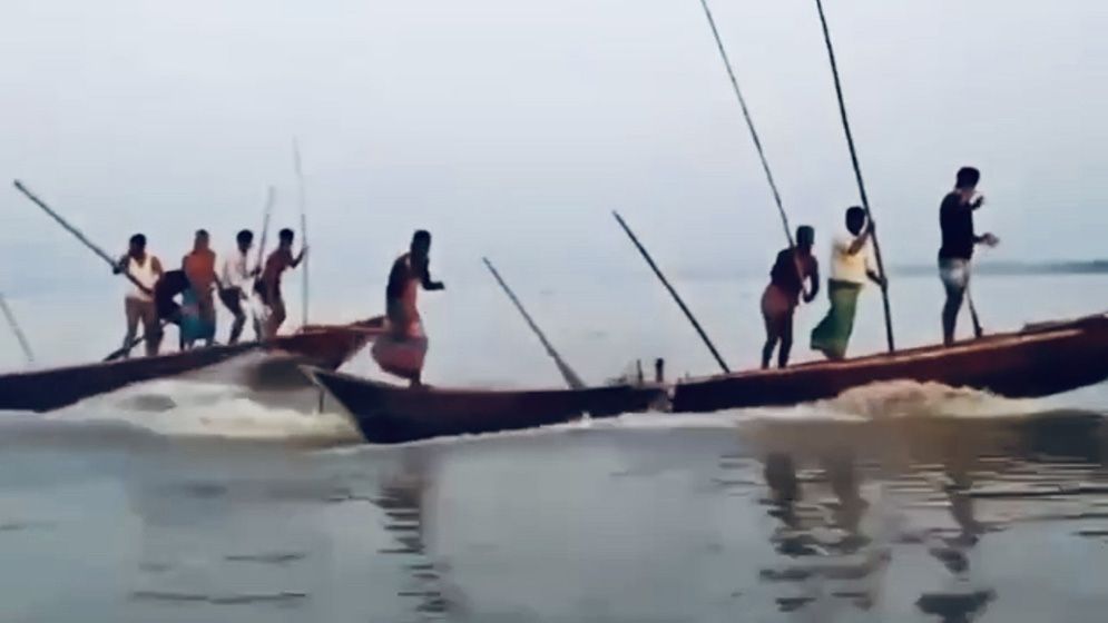 মেঘনায় জেলেদের হামলায় মৎস্য কর্মকর্তাসহ আহত ১৫