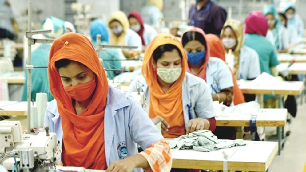 এবার টার্গেট কি পোশাকশিল্প