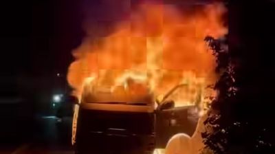 কালিয়াকৈরে চলন্ত অ্যাম্বুলেন্সে আগুন