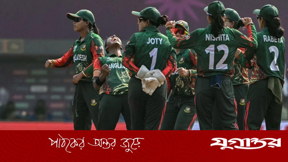 শ্রীলংকার বিপক্ষে ২০৩ রানের টার্গেটে ব্যাট করছে বাংলাদেশ