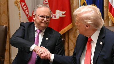 অস্ট্রেলিয়ার সঙ্গে  ৮.৫ বিলিয়ন ডলারের চুক্তি যুক্তরাষ্ট্রের