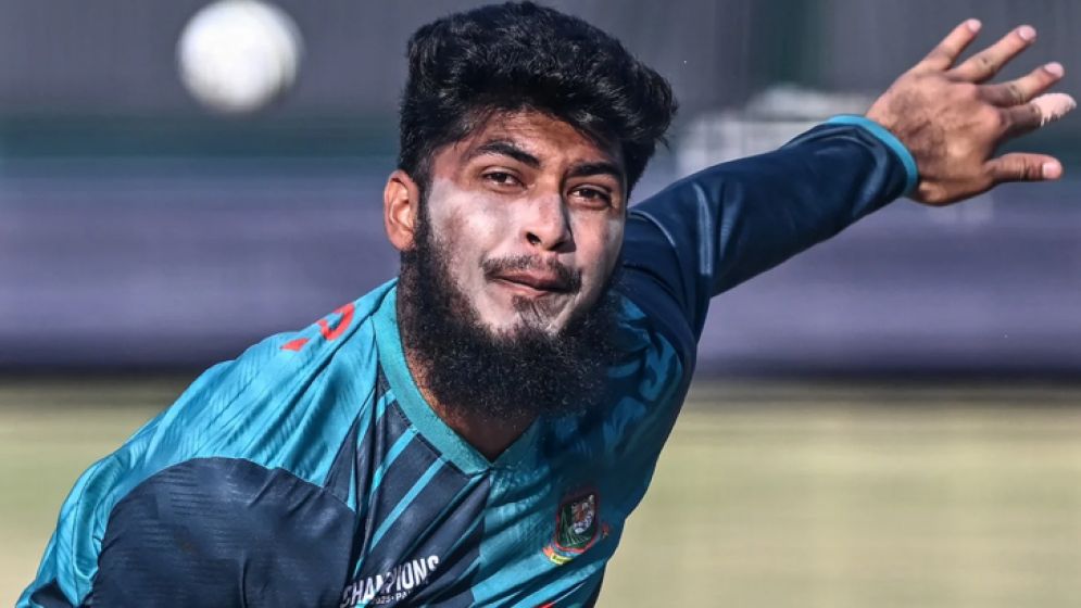 রেকর্ড গড়া বোলিংয়ে সুখবর পেলেন রিশাদ