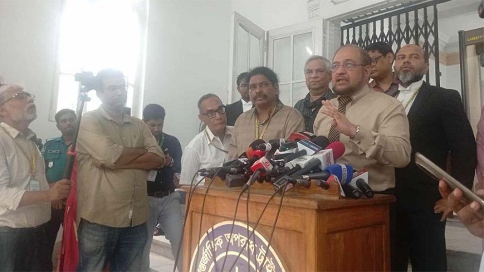 অভিযুক্ত সেনাসদস্যদের বিচার নিয়ে যা বললেন আমান আযমী