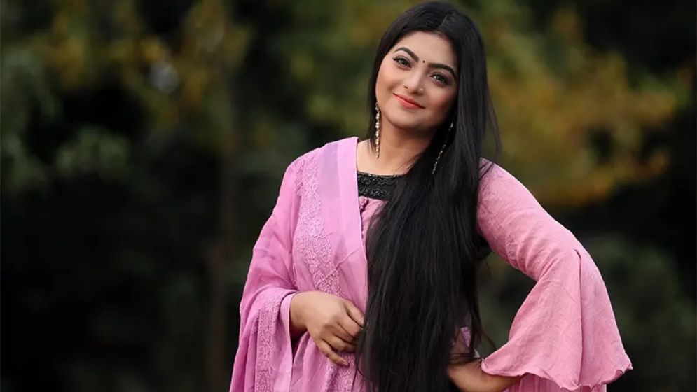 ছোটবেলা থেকেই মানুষ আমায় ‘লালনকন্যা’ বলে ডাকে: সালমা