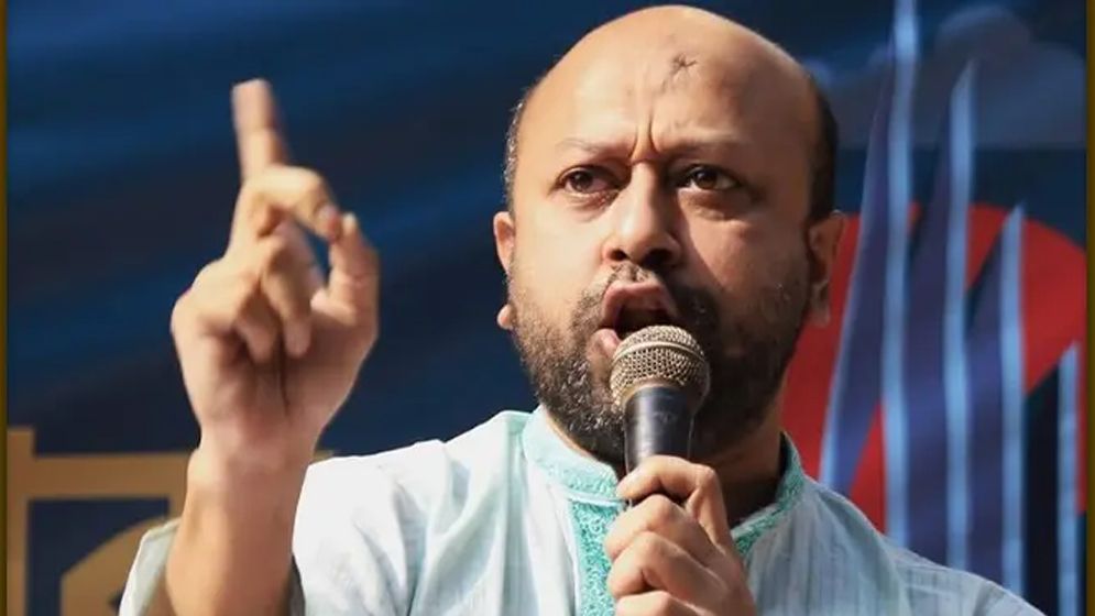 ভারতে পালানো সেনা কর্মকর্তারা দেশের জন্য হুমকি: ব্যারিস্টার ফুয়াদ