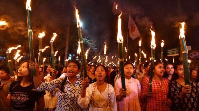 কেন রাস্তায় নামছে না ভারতের জেন-জি?