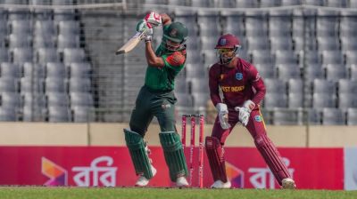 দুইবার ‘জীবন’ পেয়েও ফিফটি করতে পারলেন না শান্ত