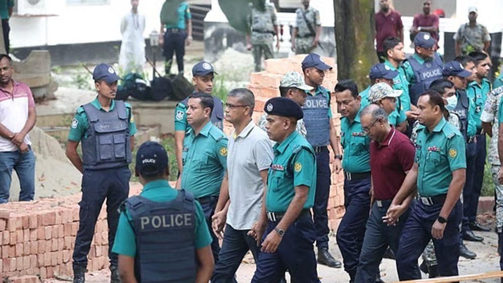 সাব-জেল কারা তত্ত্বাবধানে বিধিমতো খাবার-সাক্ষাৎ