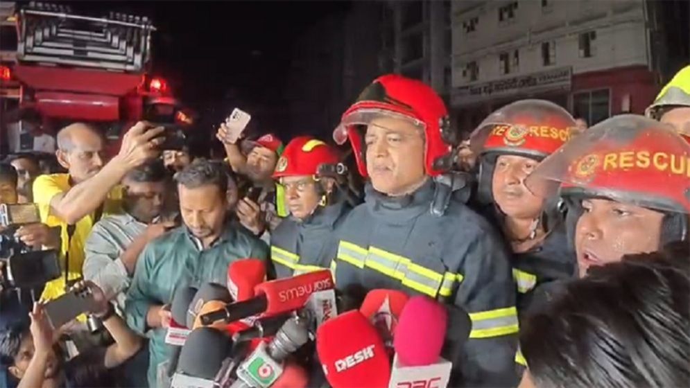 মিরপুরে কমিউনিটি সেন্টারে আগুন, সবশেষ যা জানাল ফায়ার সার্ভিস