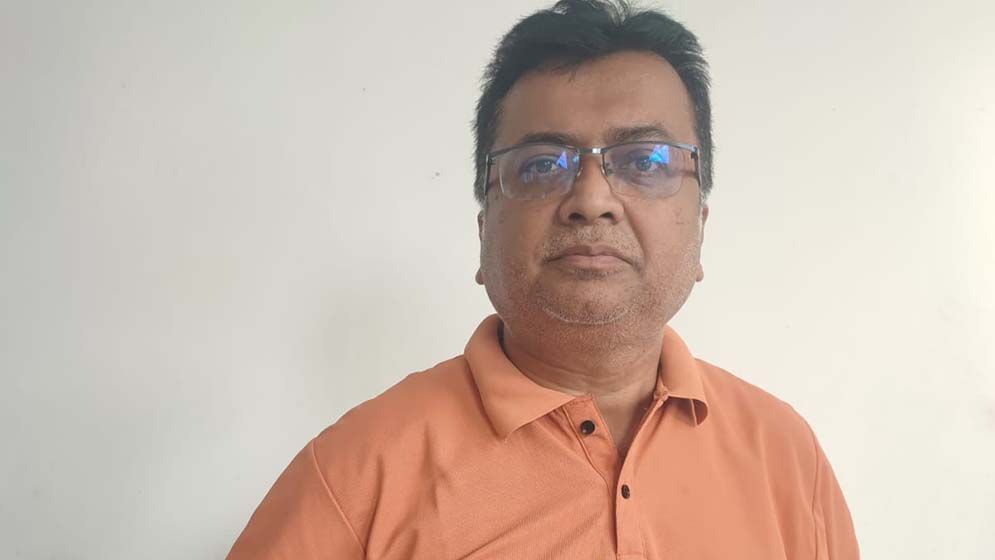 ভারতে পালানোর সময় আজিজ গ্রেফতার