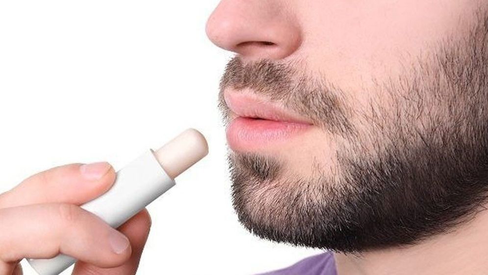 ধূমপান না করেও ঠোঁট কালো, যেভাবে ফিরবে গোলাপি আভা