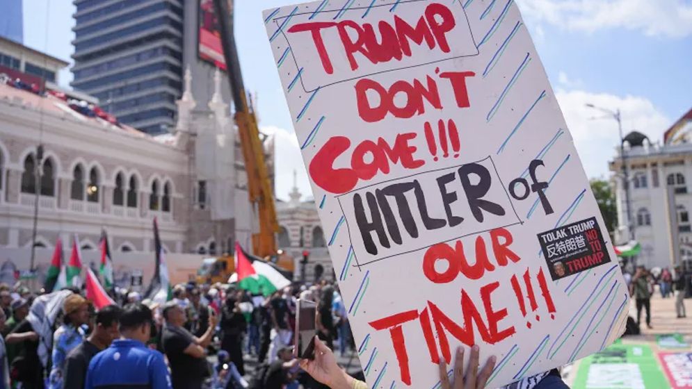 মালয়েশিয়ায় তোপের মুখে ডোনাল্ড ট্রাম্প