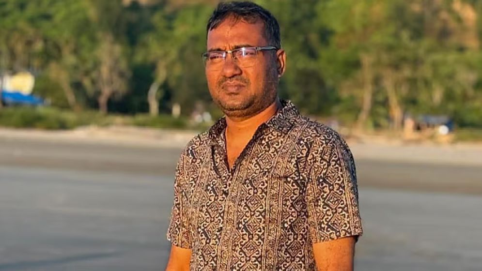 মাঠে অসুস্থ হয়ে মারা গেলেন বরিশালের ফিজিও