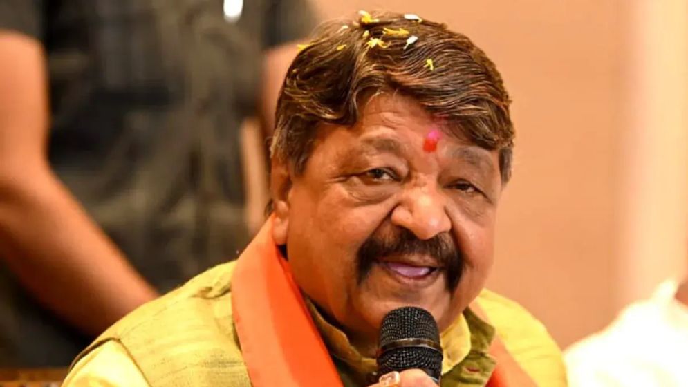 নারী ক্রিকেটারদের বেফাঁস কথা বলে তোপের মুখে বিজেপি নেতা