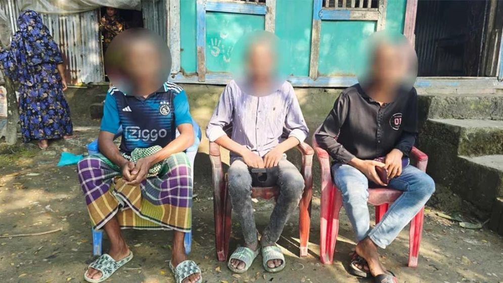 পাঁচ তরুণের মাথা ন্যাড়া করা সেই বিএনপি নেতার পদ স্থগিত