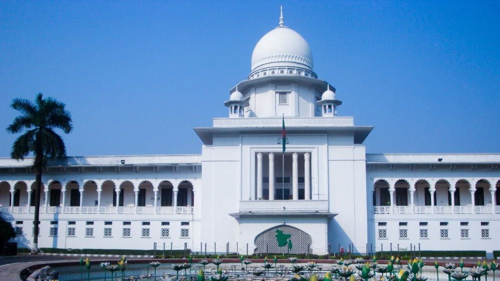 ব্যাখ্যা নয়, তিন বিচারপতির কাছে তথ্য চাওয়া হয়েছে