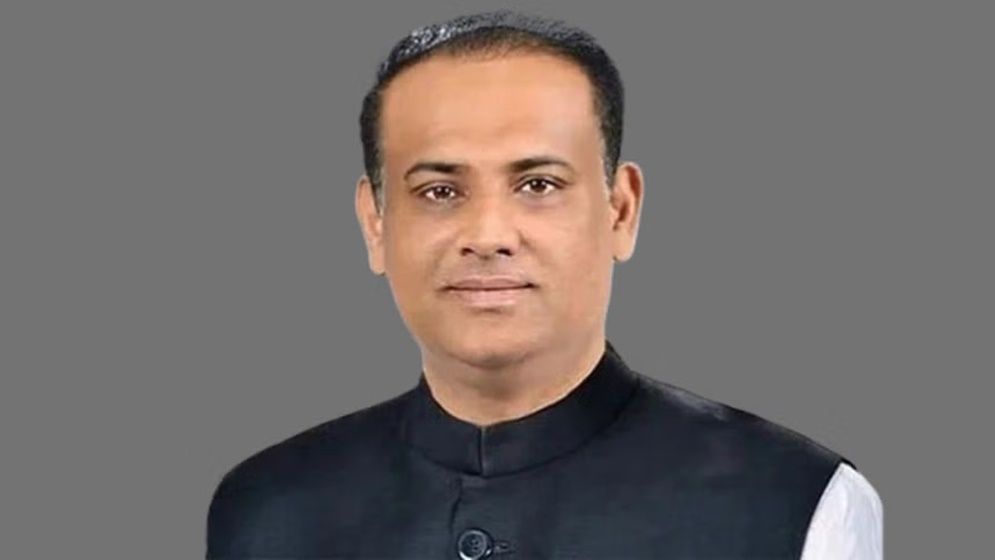 অর্থ পাচারের এমন কোনো অনৈতিক উপায় নেই, যা গ্রহণ করেননি সাবেক ভূমিমন্ত্রী