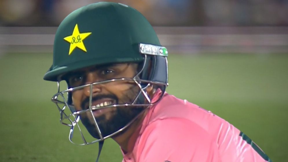 ১০ মাস পর ফিরে বাবর করলেন ০, বিশাল হার পাকিস্তানের