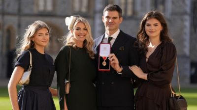 ইংল্যান্ডের ইতিহাসগড়া পেসার অ্যান্ডারসন পেলেন রাজকীয় সম্মান