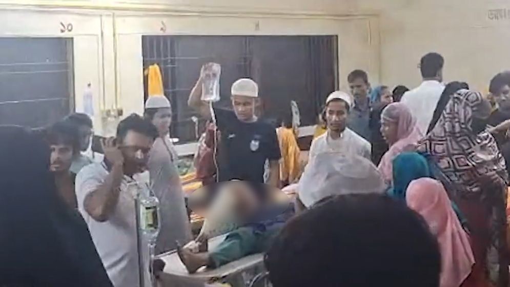 ব্রাহ্মণবাড়িয়ায় বিদ্যুৎস্পৃষ্টে মাদ্রাসা শিক্ষার্থীসহ দগ্ধ ৮