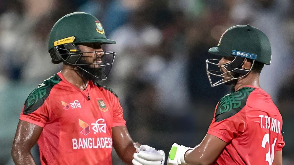 ‘আপনি পারবেন’ – জাকেরকে বলেছিলেন তামিম