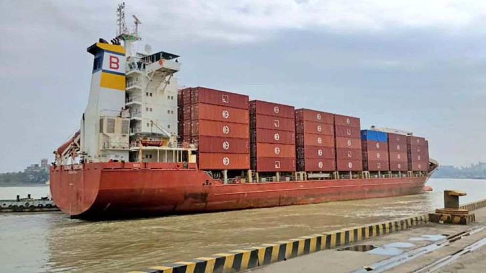 সিন্ডিকেট ভাঙতে না পারায় দুর্ভোগে জাহাজ মালিকরা