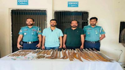 ৪৫ দেশীয় অস্ত্রসহ বিএনপি নেতার ভাই-ভাতিজা গ্রেফতার