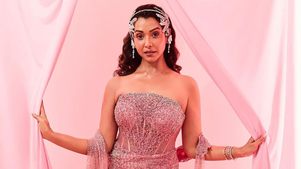 সিনেমার ঘনিষ্ট দৃশ্য নিয়ে তিক্ত অভিজ্ঞতা শেয়ার করলেন নায়িকা