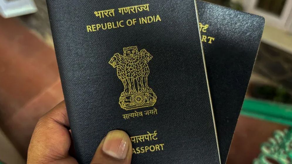 কেন র‍্যাংকিংয়ে পিছিয়ে পড়ছে ভারতের পাসপোর্ট?