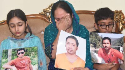 কেউ জানে না আর কতকাল অপেক্ষা