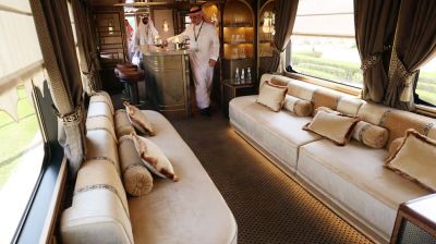 সৌদিতে প্রথমবার চালু হচ্ছে পাঁচতারকা ট্রেন