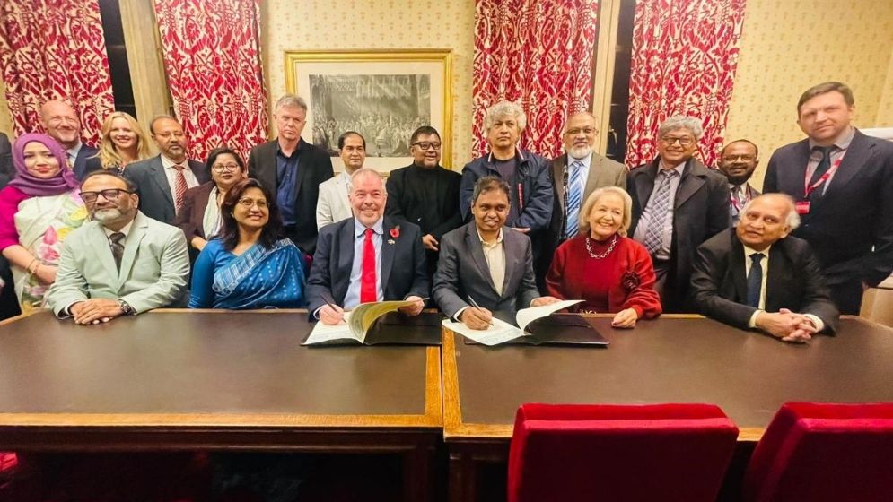 হাউস অব লর্ডসে ইউজিসি ও ব্রিটিশ কাউন্সিলের মধ্যে চুক্তি স্বাক্ষর