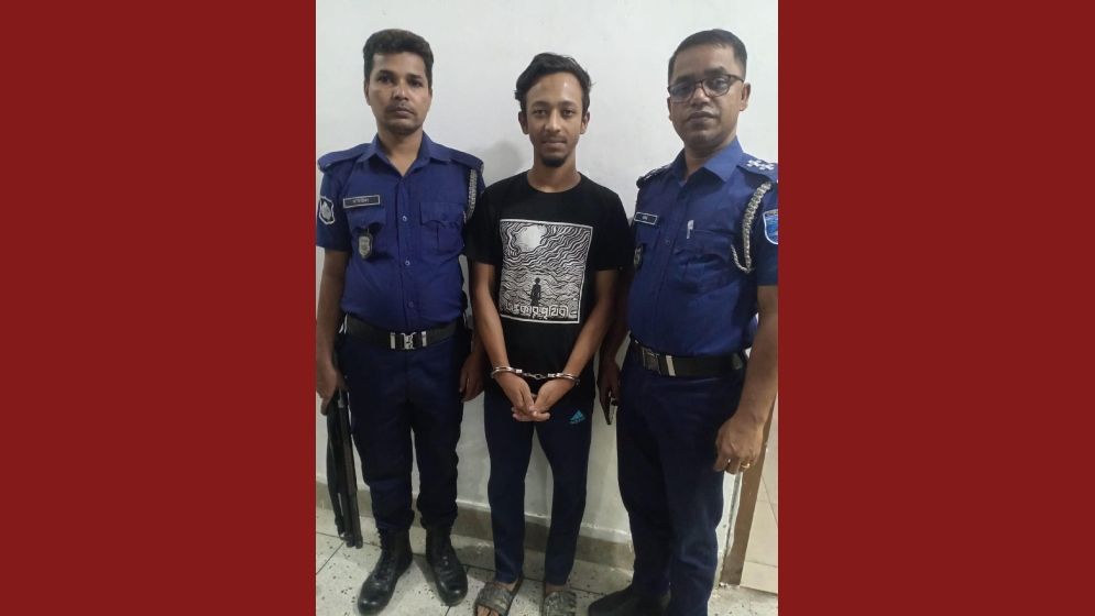 নাশকতার পরিকল্পনায় যুক্ত নিষিদ্ধ ছাত্রলীগ নেতা গ্রেফতার