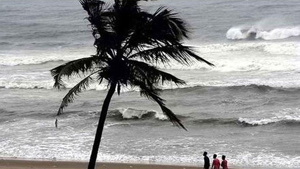 নভেম্বরে ঘূর্ণিঝড়ের আভাস, হতে পারে অস্বাভাবিক বৃষ্টি
