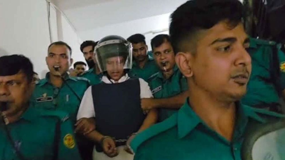 ক্যাসিনোকাণ্ডে আলোচিত সেই সেলিম তিন দিনের রিমান্ডে