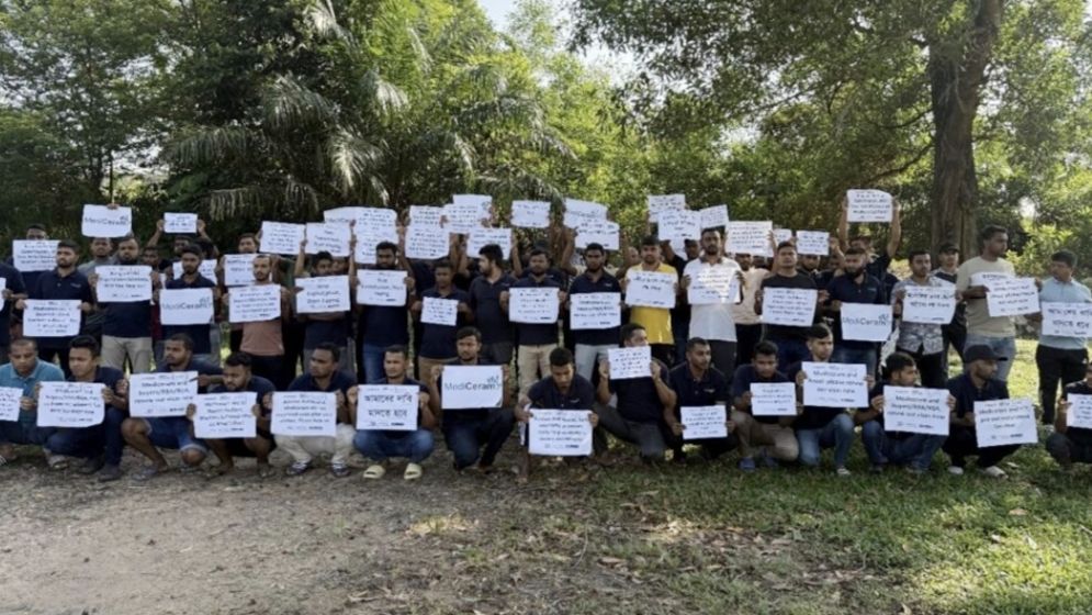 শোষণের প্রতিবাদে আন্দোলন; মালয়েশিয়ায় ১৯০ বাংলাদেশি শ্রমিক চাকরিচ্যুত
