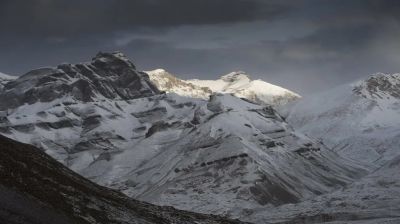 নেপালে তুষারধসে বিদেশি পর্বতারোহীসহ ৭ জনের মৃত্যু