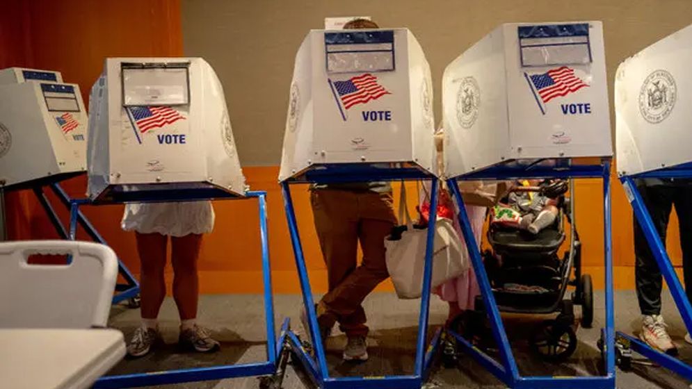 নিউইয়র্কে মেয়র নির্বাচনের ভোট আজ, আলোচনায় মামদানি