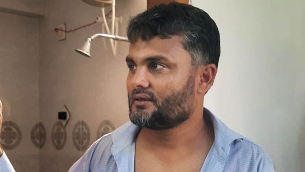 উপজেলা যুবলীগ সভাপতিকে গণধোলাইয়ের পর পুলিশে সোর্পদ