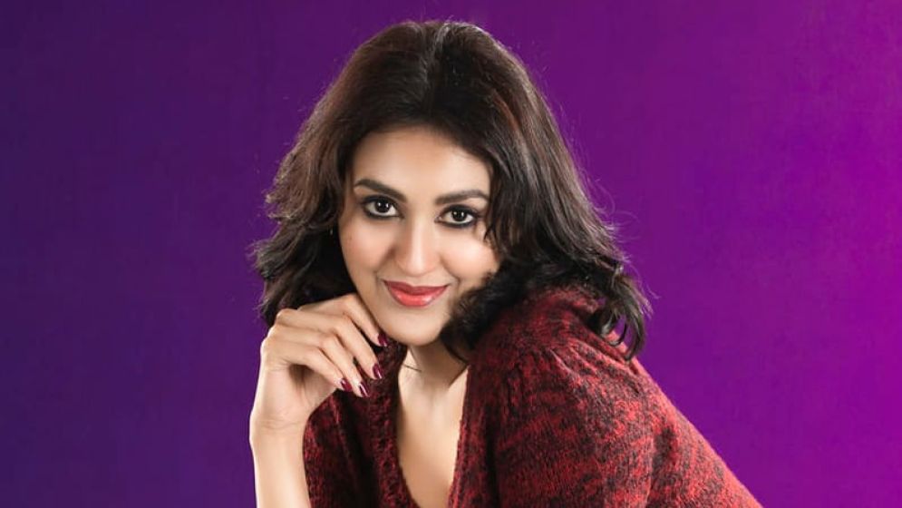 কেন অভিনয় থেকে দূরে, জানালেন কুসুম শিকদার