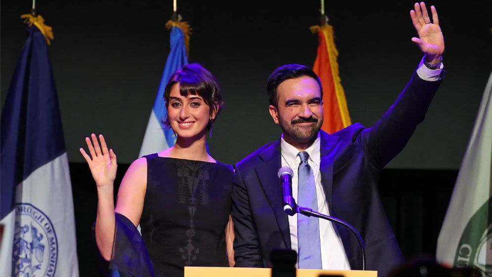 ডেটিং অ্যাপে যেভাবে মামদানির সঙ্গে পরিচয় হয়েছিল তার স্ত্রীর