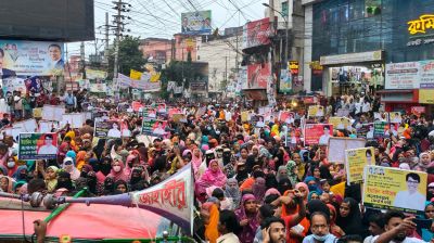 হাজী ইয়াছিনের মনোনয়ন দাবিতে নারীদের বিক্ষোভ