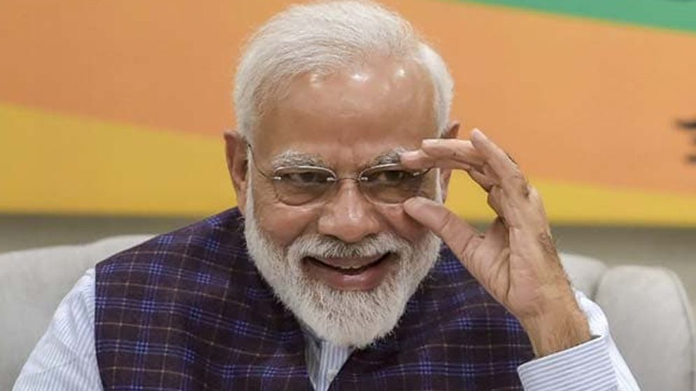 মোদির ঝলমলে ত্বকের রহস্য জানতে চাইলেন ক্রিকেটার