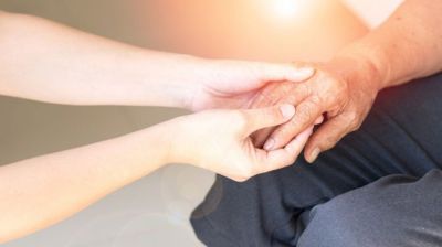 তরুণদের রক্তে বয়স্করা ফিরে পেতে পারেন তারুণ্যের উজ্জ্বলতা: গবেষণা