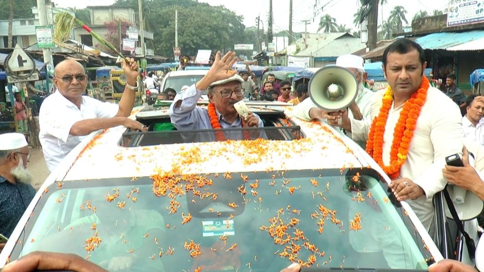 ভোলায় বিএনপি প্রার্থী গোলাম নবী আলমগীরকে সংবর্ধনা