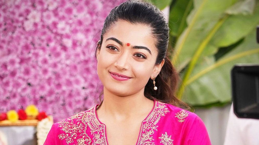 নারীর যন্ত্রণা বুঝতে পুরুষেরও এই অভিজ্ঞতা থাকা উচিত: রাশমিকা