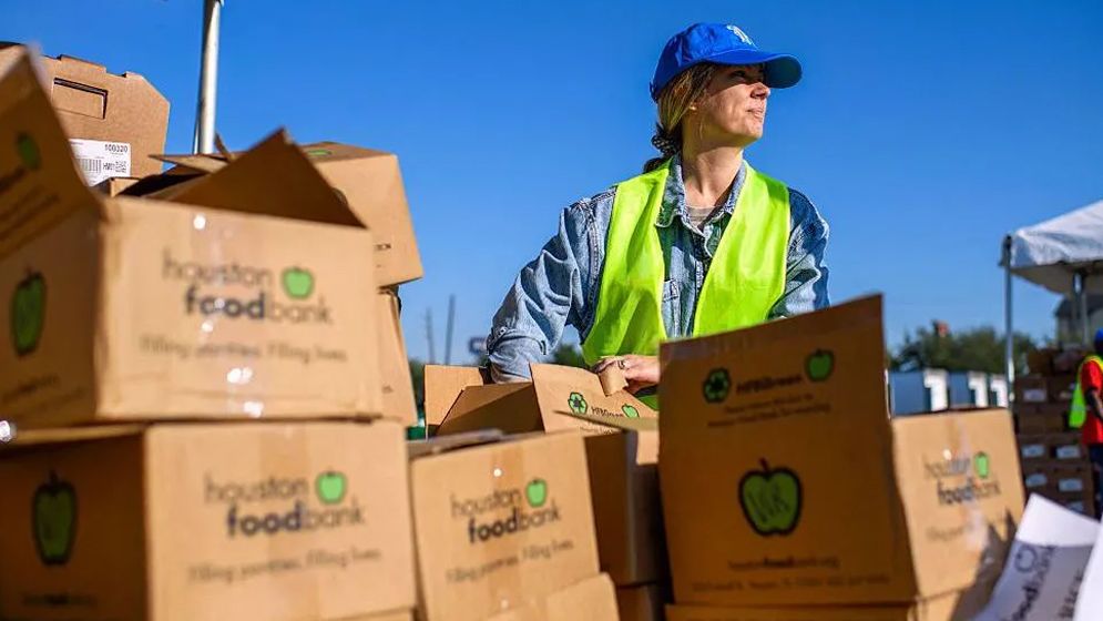 যুক্তরাষ্ট্রে শাটডাউন: আটকে গেল দরিদ্র জনগোষ্ঠীর খাদ্য সহায়তা কর্মসূচি