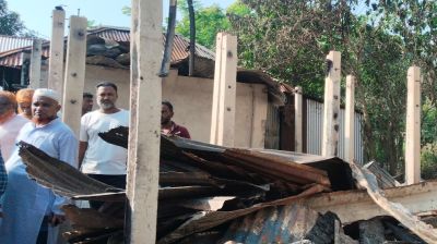 আগুনে পুড়ে ছাই ৮টি দোকান